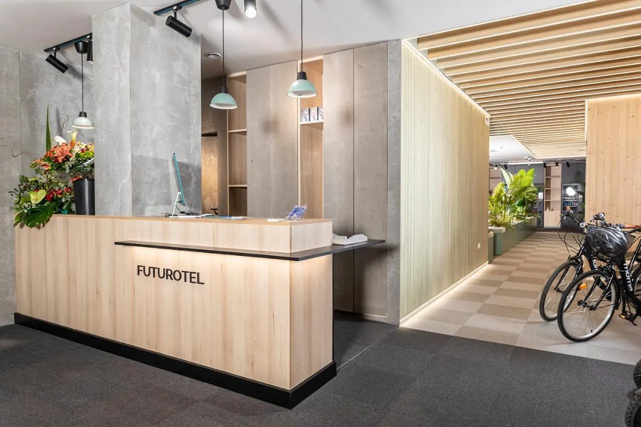 Futurotel Malagueta Beach مالقة فندق-كبسولة